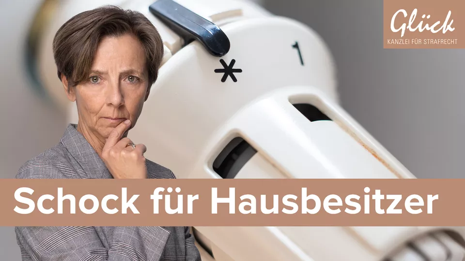 Heizungsgesetz dargestellt durch ein Heizungsthermostat im Wohnraum