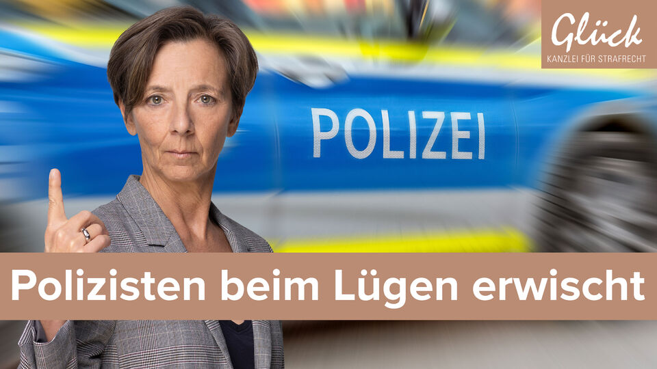 Polizeifahrzeug im Zusammenhang mit Vorwürfen im Strafverfahren