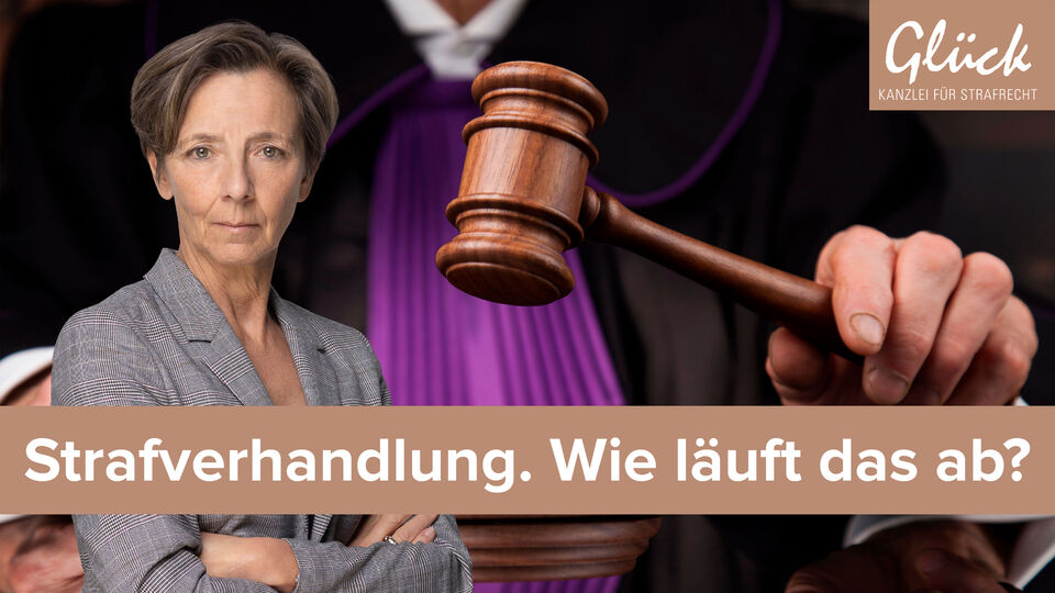 Hauptverhandlung im Strafverfahren mit Richter und Gerichtshammer