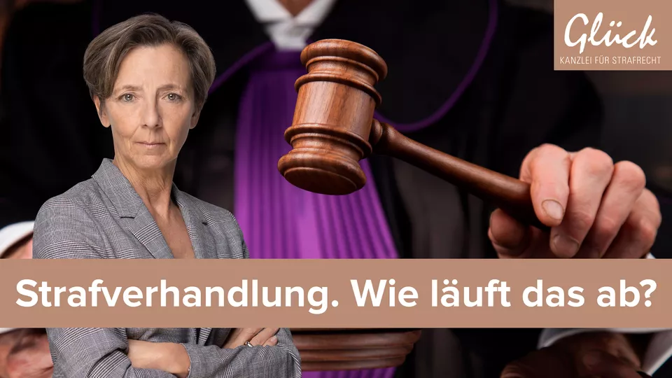 Hauptverhandlung im Strafverfahren mit Richter und Gerichtshammer
