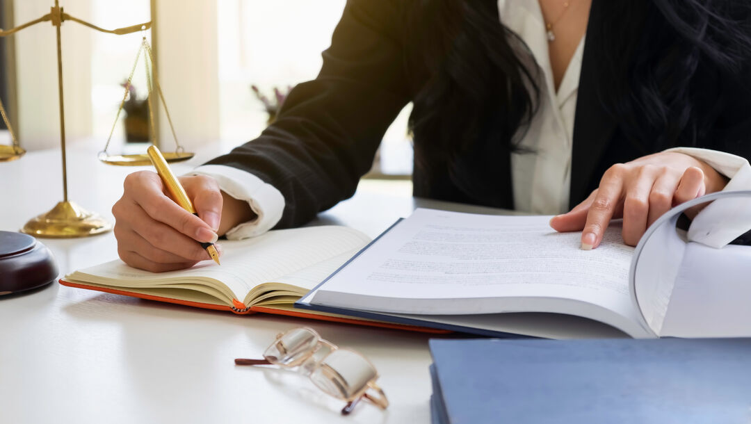 Sexualdelikte in Schweinfurt - Aussage gegen Aussage, fachkundige Strafverteidigung und Mandantenberatung bei widersprüchlichen Zeugenaussagen