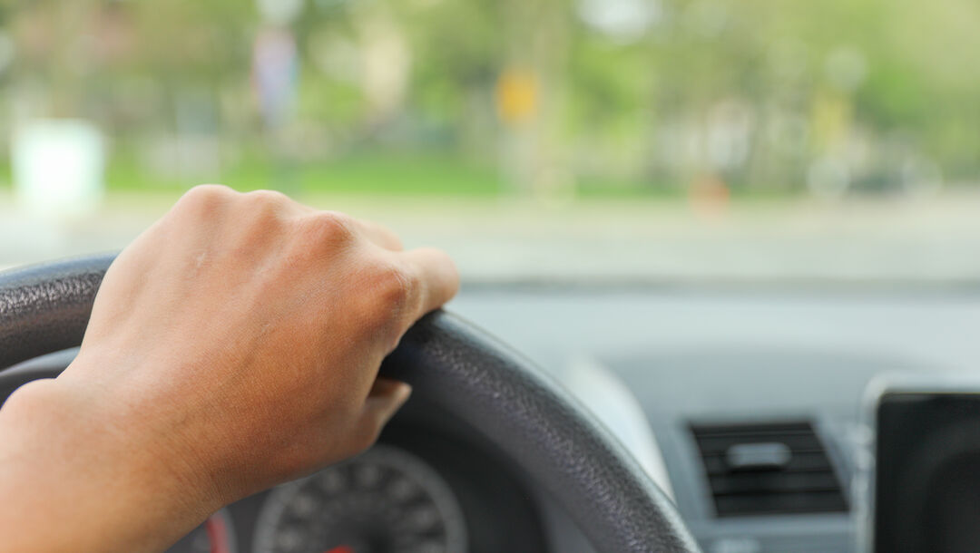 Juristische Abgrenzung: Führerschein als Dokument, Fahrerlaubnis als Berechtigung