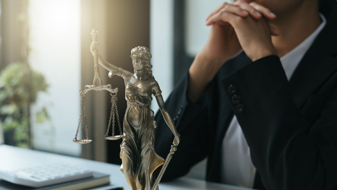 Neutrale Zweitmeinung im Strafrecht, obejektive Einschätzung für die richtige Entscheidung und beste Strategie